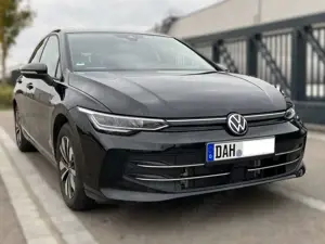 Volkswagen Golf 1.5 eTSI OPF DSG Goal AHK+KAM+HARMAN/K
