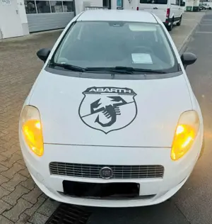Fiat Grande Punto 1.2 8V / ABARTH STYLE / WEIß / SONDERPREIS Bild 2
