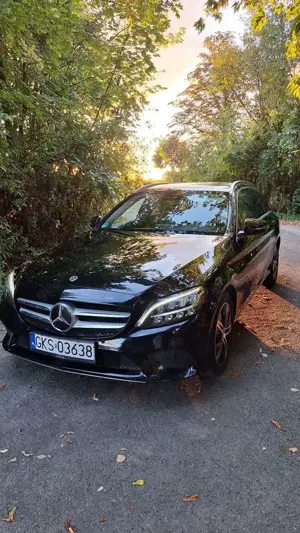 Mercedes-Benz C 220 d T 9G-TRONIC Exclusive Bild 2