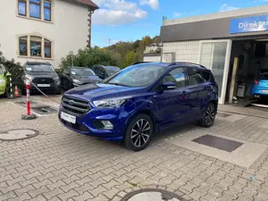 Ford Kuga ST-Line* AT-MOTOR* AHK schwenkbar*1. Hand*