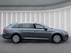 Skoda Superb Combi Premium Edition TDI*360°Ka Panodach Bild 3