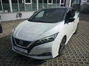 Nissan Leaf Leaf 40 kWh Tekna 2farbig Leder Navi LED