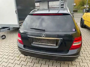 Mercedes-Benz C 180 Avantgarde / LEDER / NAVI Bild 3