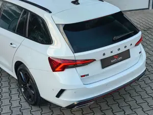 Skoda Octavia Combi RS iV MATRIX|VIRTUAL|DCC|HUD|DAB+ Bild 5