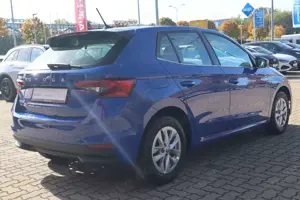 Skoda Fabia 1.0 TSI Style LED Navi Sitzheizung PDC DAB Bild 5