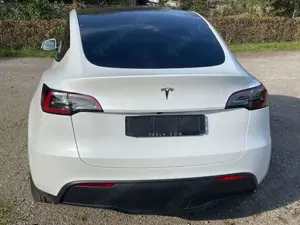 Tesla Model Y Model Y RWD Bild 4