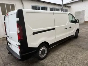 Opel Vivaro Kasten L2H1  2,9t mit Klima/ZV/EFH/ABS/ESP/AHK/ Bild 2