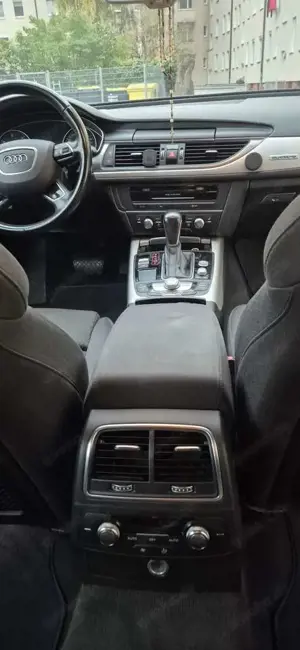 Audi A6 Avant 3.0 TDI quattro S tronic Bild 5
