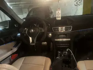 Mercedes-Benz E 63 AMG T S 4Matic Speedshift MCT Bild 2