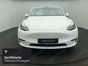 Tesla Model Y Bild 2