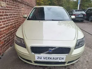 Volvo S40 Lim. 2.4 Momentum 5 Zylinder!!! Bild 2