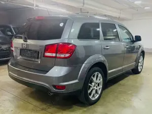 Fiat Freemont Lounge AWD 7 Sitzer~Klima~Schiebedach Bild 2