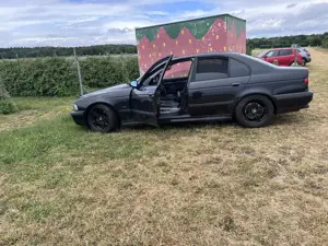 BMW 528 bmw e39 528i youngtimer Bild 1