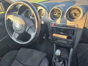 SEAT Ibiza Ibiza 1.4 16V SportEdition Bild 2