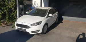 Ford Focus Turnier 1.5 TDCi DPF Start-Stopp-System Ambiente