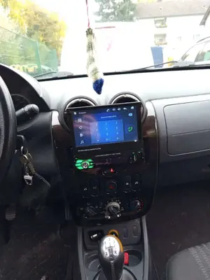 Dacia Duster Duster 1.6 16V 4x2 Laureate Bild 3