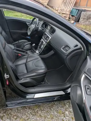 Volvo V40 V40 Diesel D3 Ocean Race Bild 5