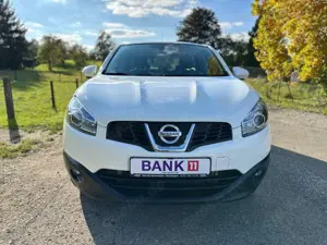 Nissan Qashqai Acenta 4X4*Aut.*AHK*Kam*Navi*Pano*Xen*8x