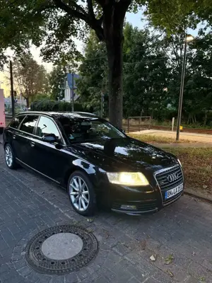 Audi A6 Avant 2.7 TDI DPF quattro tiptronic