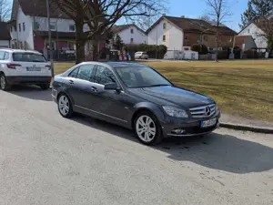 Mercedes-Benz C 220 C 220 CDI DPF Automatik BlueEFFICIENCY Avantgarde Bild 2