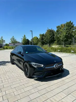 Mercedes-Benz CLA 250 Coupe 4MATIC*AMG Line*MBUX*Ambiente