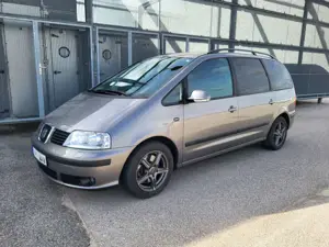 SEAT Alhambra Alhambra 1.8 20V Turbo Sport 1. Hd.  Stand.-Ungarn Bild 2
