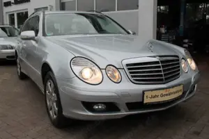 Mercedes-Benz E 200 T Kompressor *TÜV-NEU*