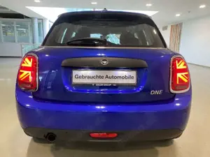 MINI One A 5-Türer Navi LED Sportsitze Tempomat Sitzhzg PDC Bild 4
