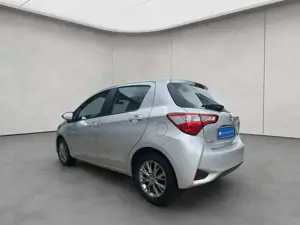 Toyota Yaris 1,5-Dual-VVT-iE Comfort Bild 3