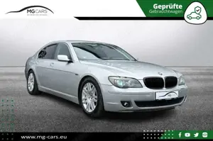 BMW 740 i~V8~Leder~Navi~Xenon~Sitzbelüftung~SHZ~Top!