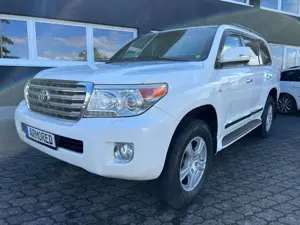 Toyota Land Cruiser 4,5 V8*J200*ARMOURED*ARMORED*B6*VR7