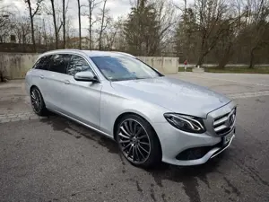 Mercedes-Benz E 220 d T 9G-TRONIC Avantgarde
