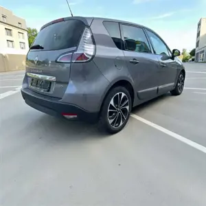 Renault Scenic III BOSE Edition TÜV NEU Automatik 1.Hand Bild 5