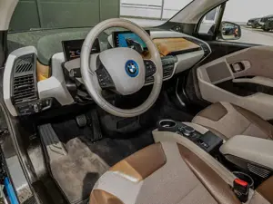 BMW i3 120Ah Einparkhilfe Navi Harman/Kardon 1VB LED Bild 5