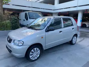 Suzuki Alto Bild 2