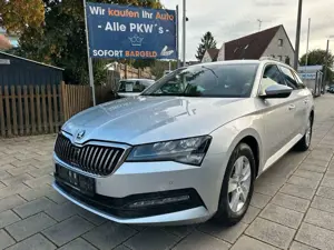 Skoda Superb Combi Ambition 1HAND/8FACH/NAVI Bild 1