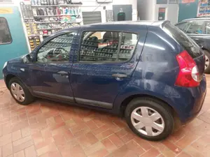 Dacia Sandero 1.2 16V Eco2*8FACH*1'Hand*KLIMA