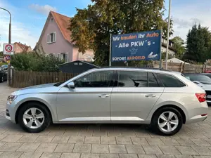 Skoda Superb Combi Ambition 1HAND/8FACH/NAVI Bild 4
