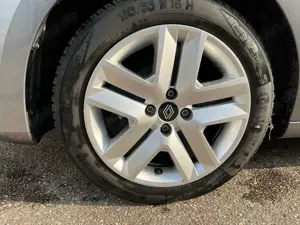 Renault Clio Evolution TCe 90 Automatik Bild 4