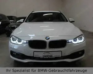 BMW 320 i Touring Facelift*Automatik*LED*Navigation Bild 2