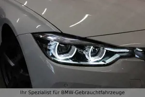 BMW 320 i Touring Facelift*Automatik*LED*Navigation Bild 4