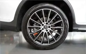 Mercedes-Benz GLC 250 4Matic 9G-TRONIC AMG Line Berlin , AHK, Dystronik÷ Bild 5