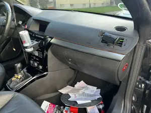 Opel Astra Twin Top 1.9 CDTI Edition Bild 4