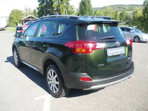 Toyota RAV 4 RAV4 Diesel 2.0 D-4D 4x2 Start-Stop Bild 4