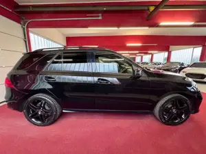Mercedes-Benz GLE 500 AMG Night Distronic Airmatic AHK Masage Bild 5