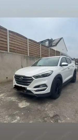 Hyundai TUCSON Premium 4WD