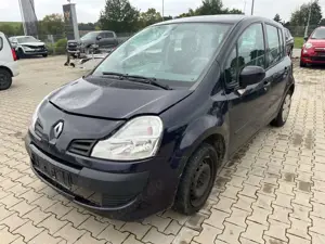 Renault Modus Expression 1.2 Frontschaden