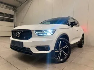 Volvo XC40 R Design 2WD /V.C / HARMAN KARDON