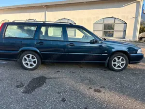 Volvo V70 2.0-10V Benzin Klima 8 Fachbereift Bild 5