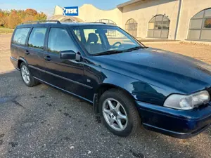Volvo V70 2.0-10V Benzin Klima 8 Fachbereift Bild 3